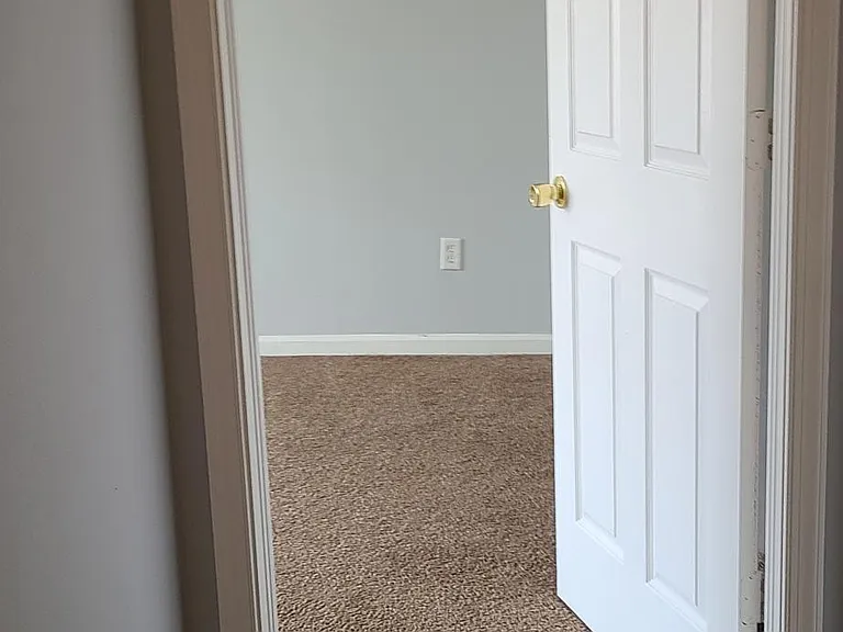 13793 Yarmouth Dr — Photo 6