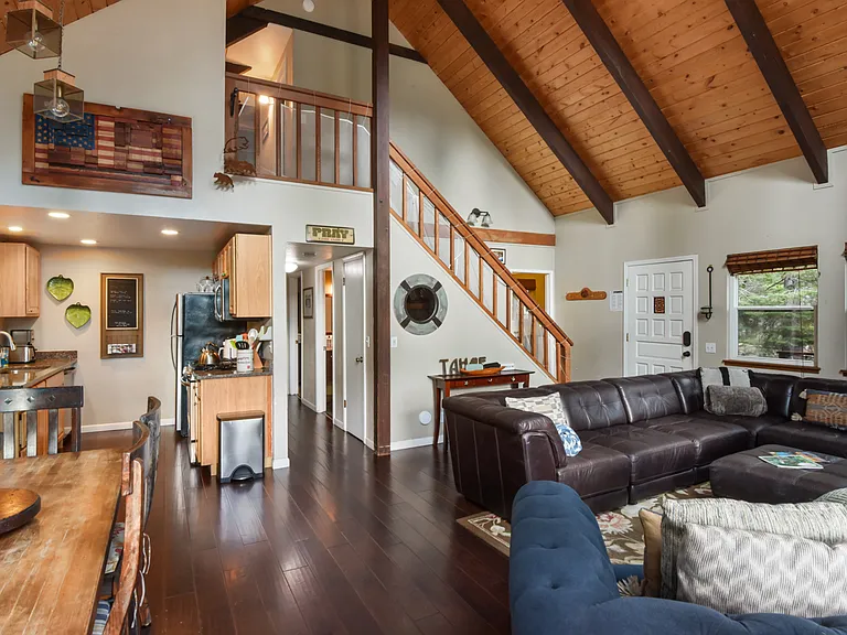 678 Sunset Rd — Photo 11