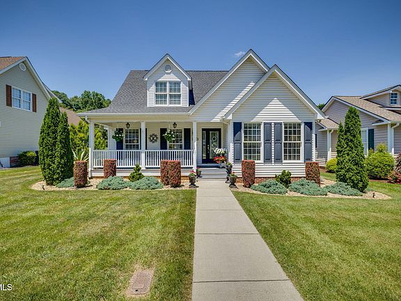 2nd image of 12623 Chesterfield Ln