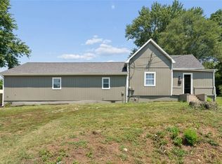 806 W Lexington St, Richmond, MO 64085