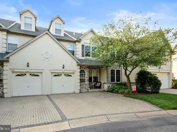 250 Center Point Ln, Lansdale, PA 19446