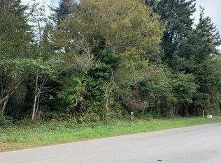 North, Bandon, OR 97411