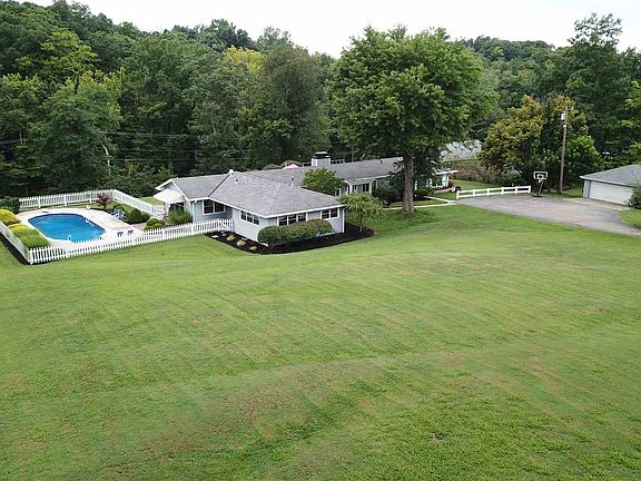 4th image of 21 Thatcher Ct