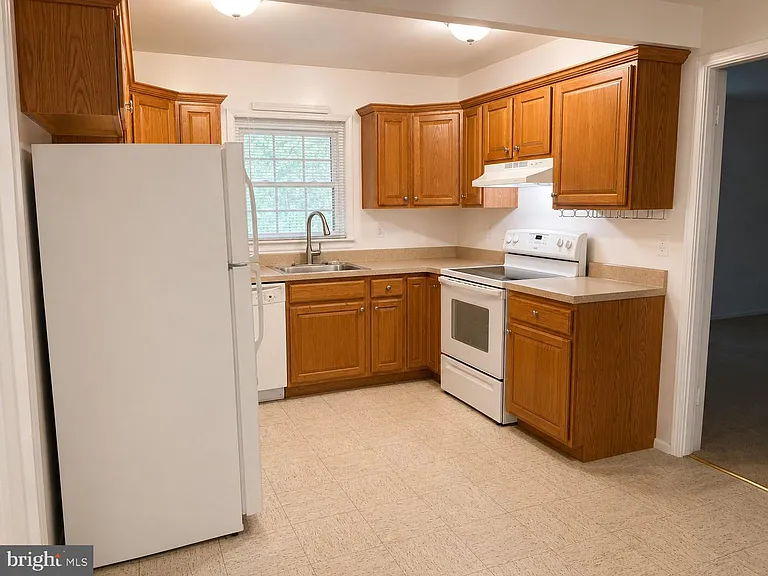 2207 Hyson Pl — Photo 6