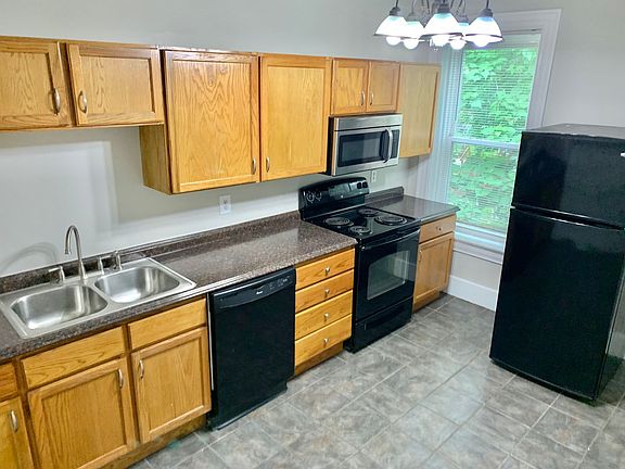 3rd image of 4068 Flad Ave Unit 2F