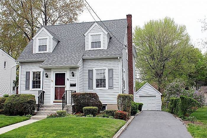 2nd image of 79 Magnolia Ave