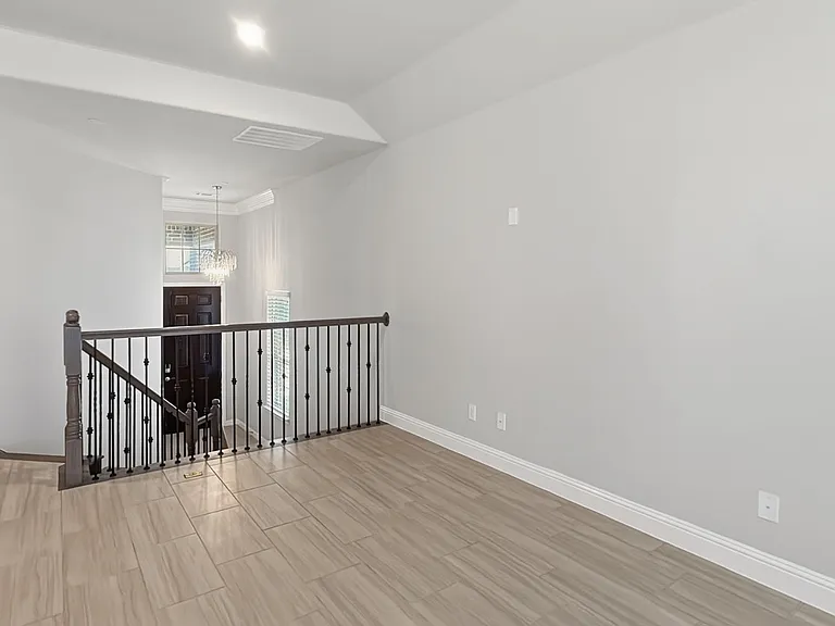 5518 Liberty Dr — Photo 8