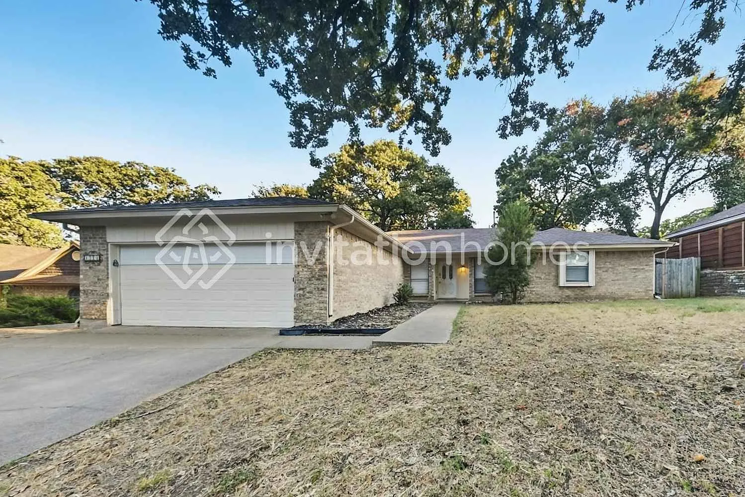 4510 Lone Oak Arlington, TX 76017 — Photo 1