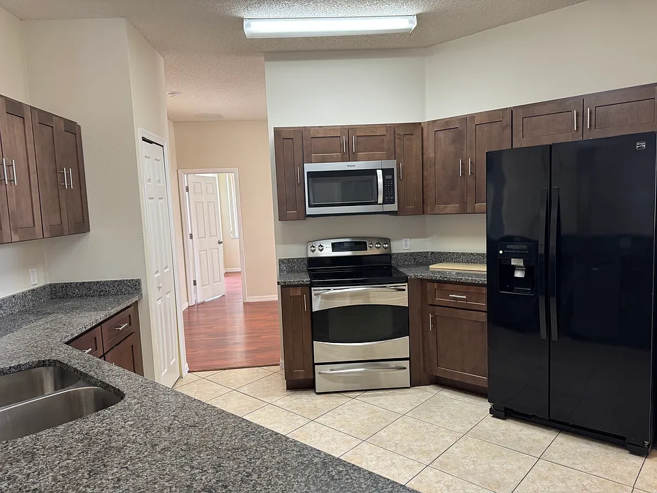 510 Bromley Ct