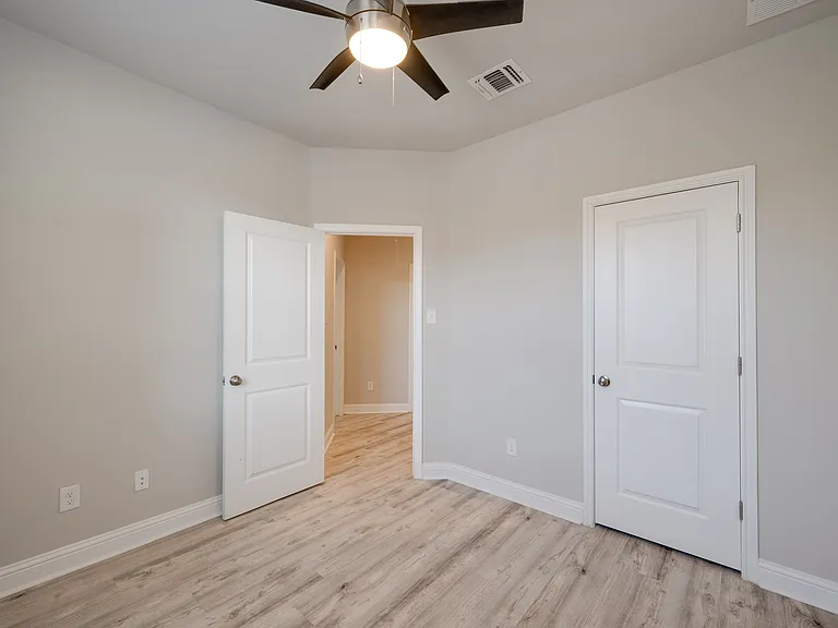 5701 Cougar Dr #A — Photo 20