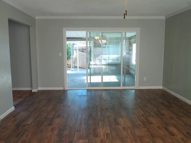 2231 Edwards St — Photo 7