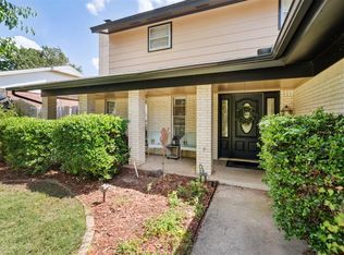 8008 NW 27th St, Bethany, OK 73008