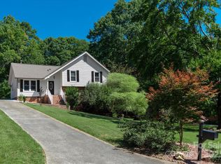 13423 Idlefield Ln, Matthews, NC 28105
