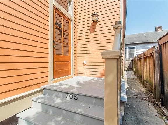 3rd image of 705 N Gayoso St