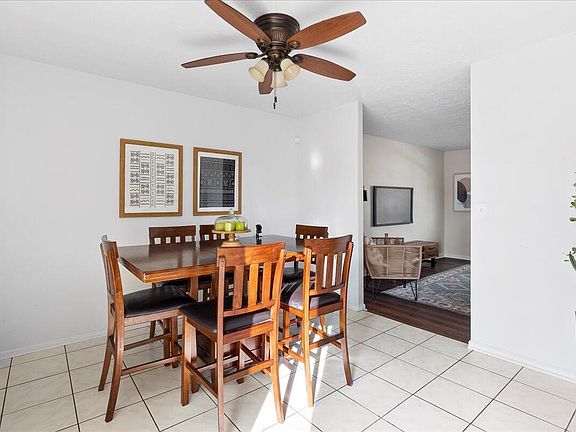4th image of 2721 Wesley Dr