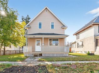 423 Coteau St W, Moose Jaw, SK S6H5E1