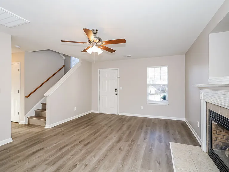 9422 Isaac Hunter Dr — Photo 7