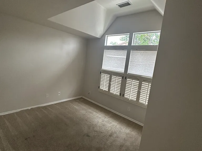 37 Legacy Way — Photo 13