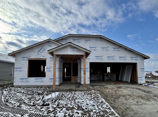 850 NE Laurel Springs Dr, Hermiston, OR 97838