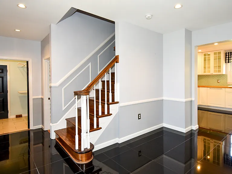 9309 Reef Ct — Photo 43