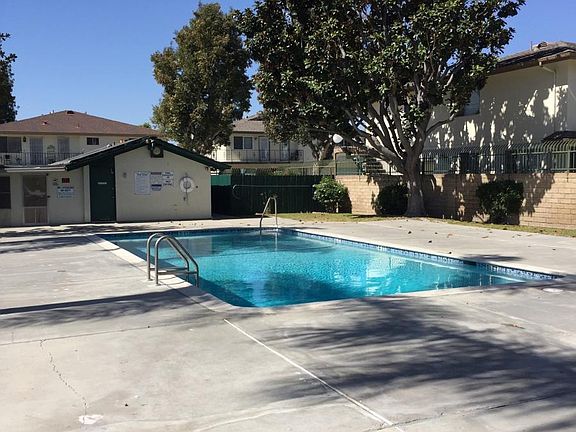 1 of 2 Pools