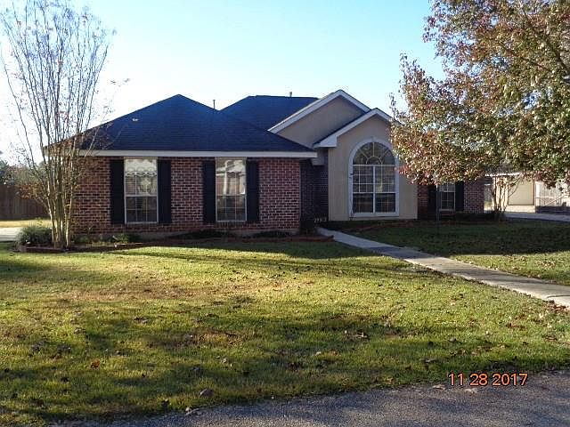 1st image of 29802 Oak Dr