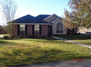 29802 Oak Dr, Albany, LA 70711