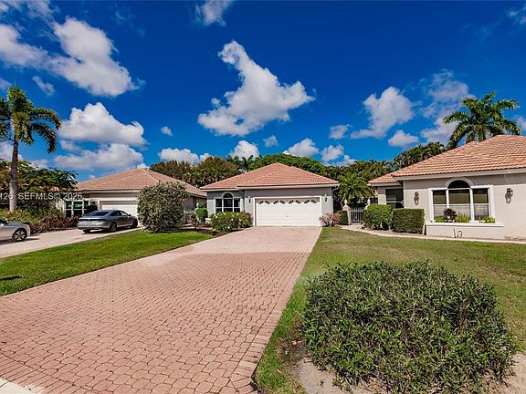 2nd image of 17208 Hampton Blvd