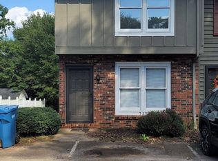 728 10th Street Blvd NW, Hickory, NC 28601