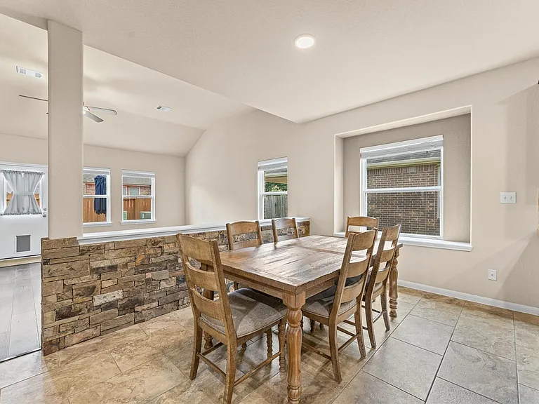 9974 Stone Creek Ln — Photo 15