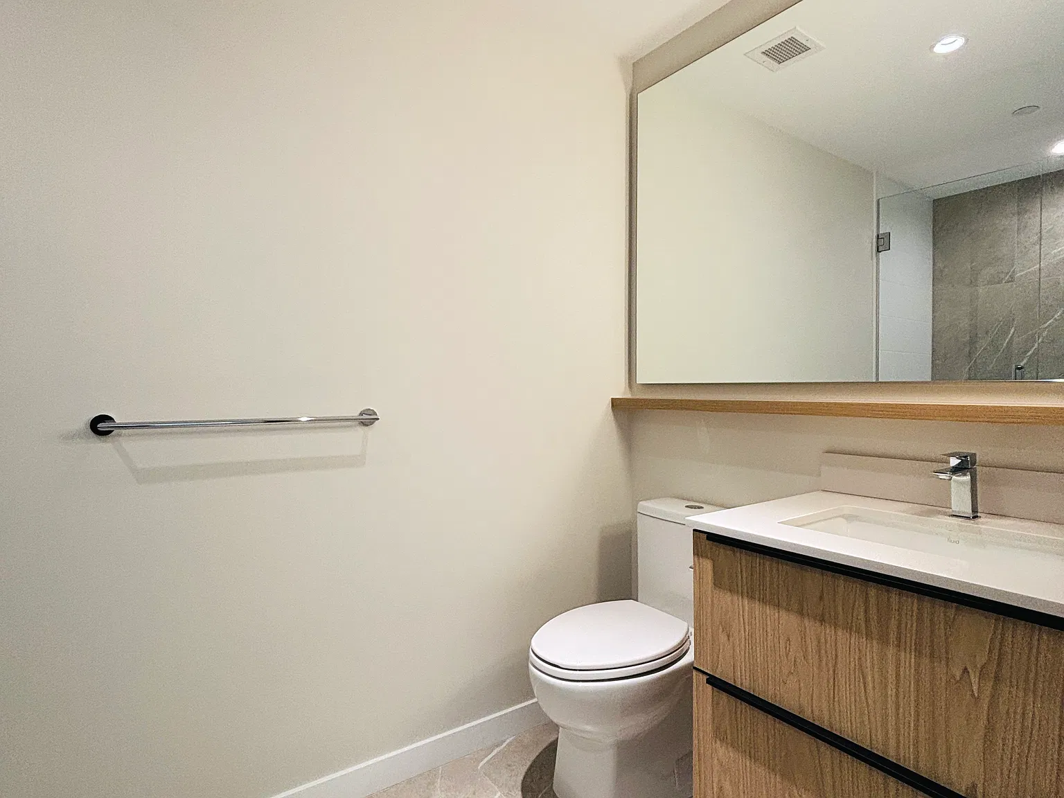 1 bed, 523 sqft, $2,300 — Photo 4