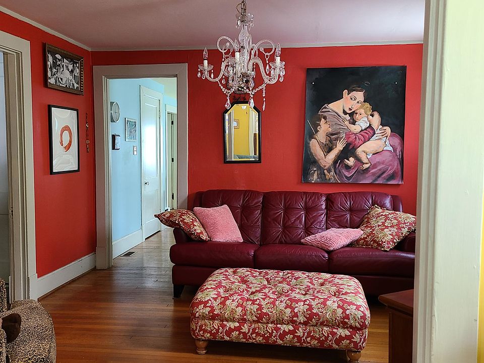 1st image of 150 Preston Ave #1