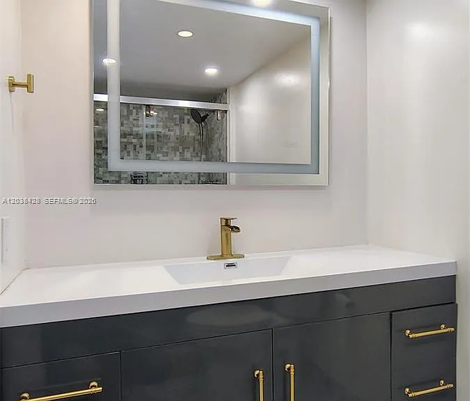 1904 S Ocean Dr #1807 — Photo 12