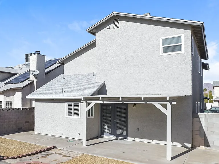 526 Dutchman Ave — Photo 19