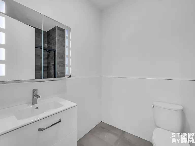94 Weirfield St #4A — Photo 9