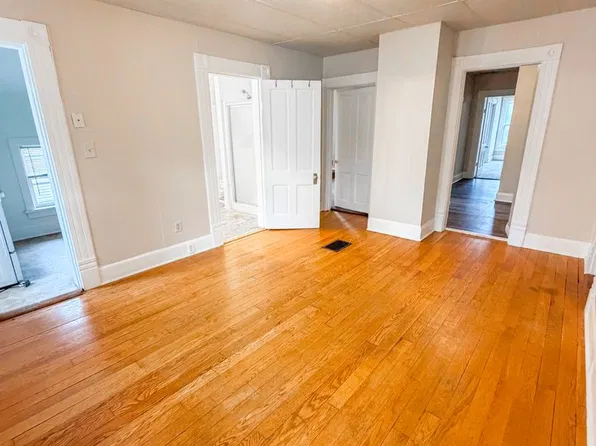 1512 Market St, La Crosse, WI 54601