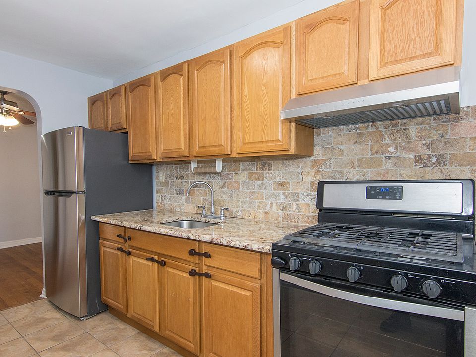 1st image of 20-60 23rd St #2