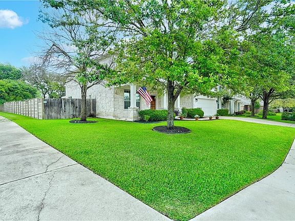 2nd image of 100 Trailridge Dr