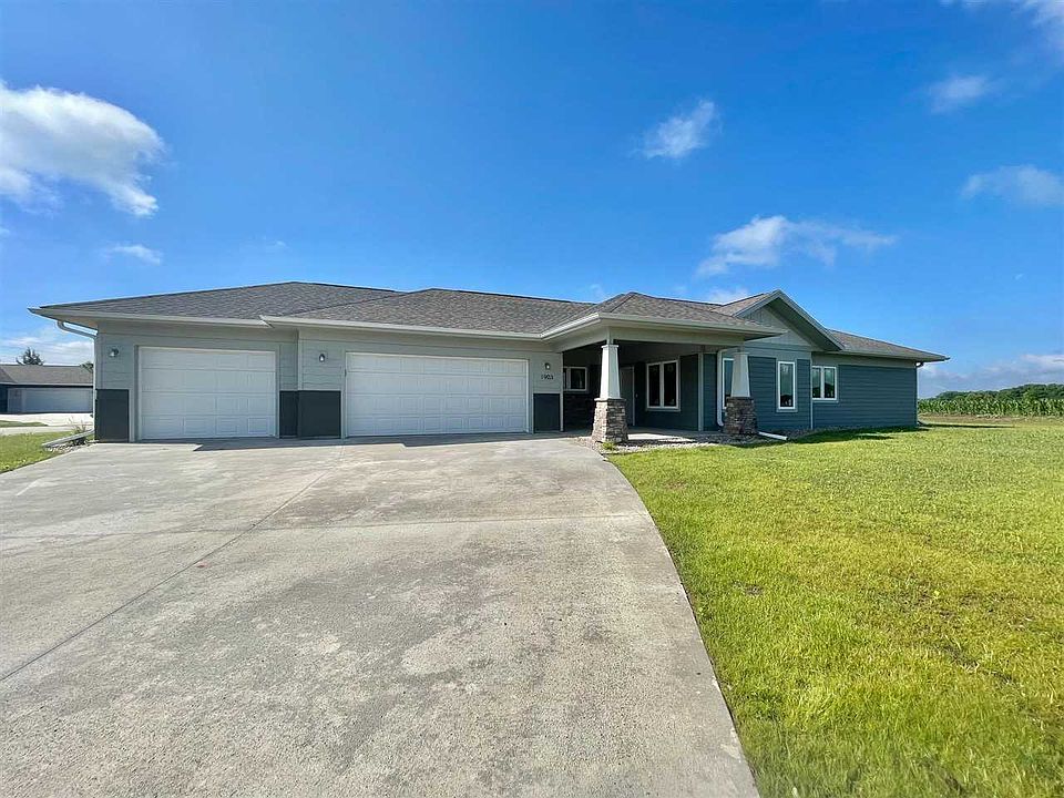 1st image of 4402 Tallgrass Cir #4