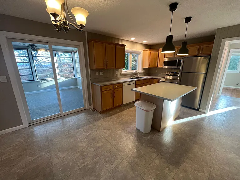 36 Rivermount Ter #A — Photo 36