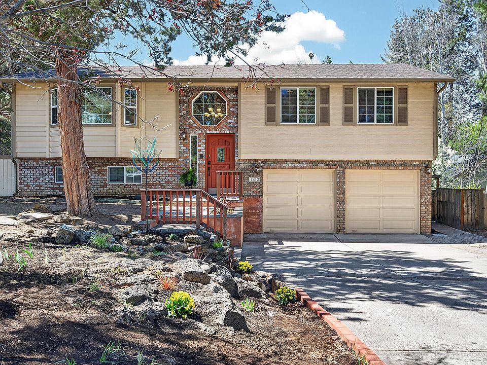 1st image of 1213 SE Teakwood Dr