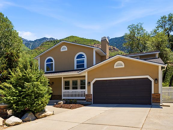 3rd image of 2744 E Woodhampton Cir