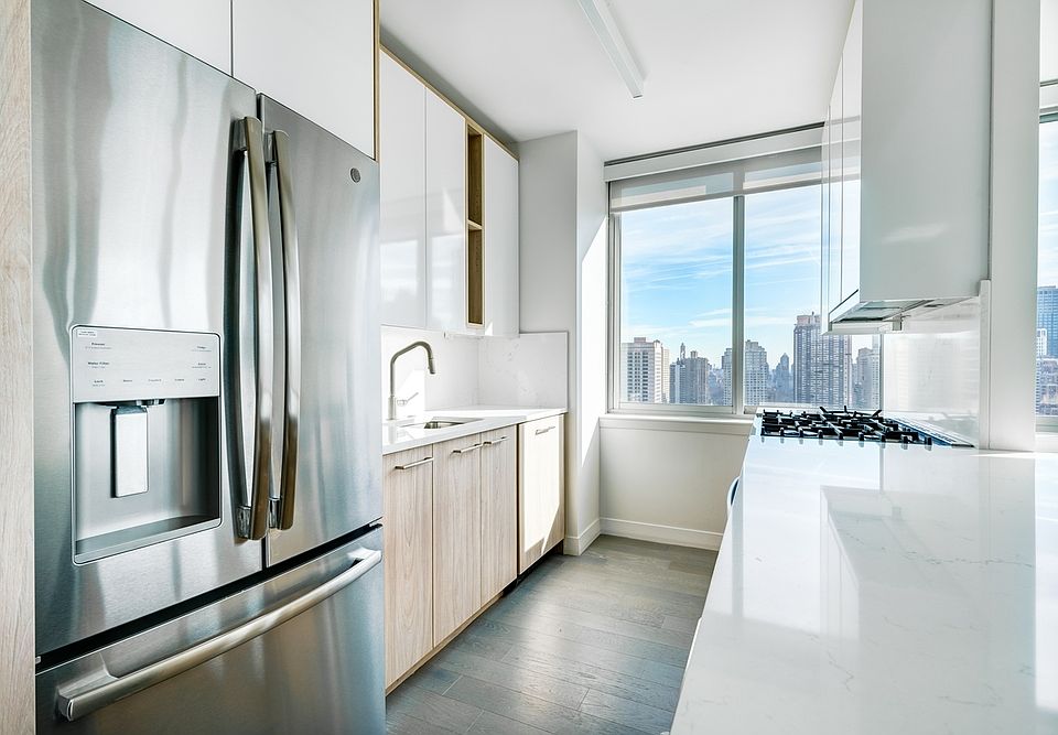 1st image of 101 W End Ave APT 30H