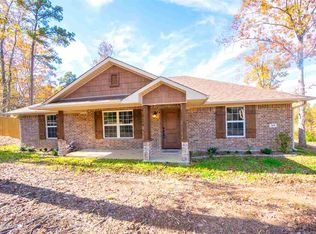 365 Carriage Ln, Gilmer, TX 75647