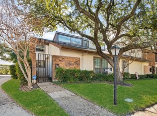 9438 Chimney Corner Ln, Dallas, TX 75243