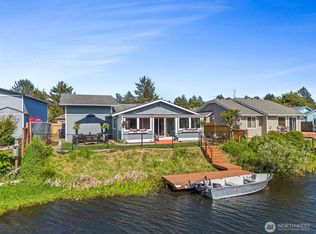 157 Canal Dr NE, Ocean Shores, WA