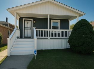 1041 W 104th Pl, Chicago, IL 60643