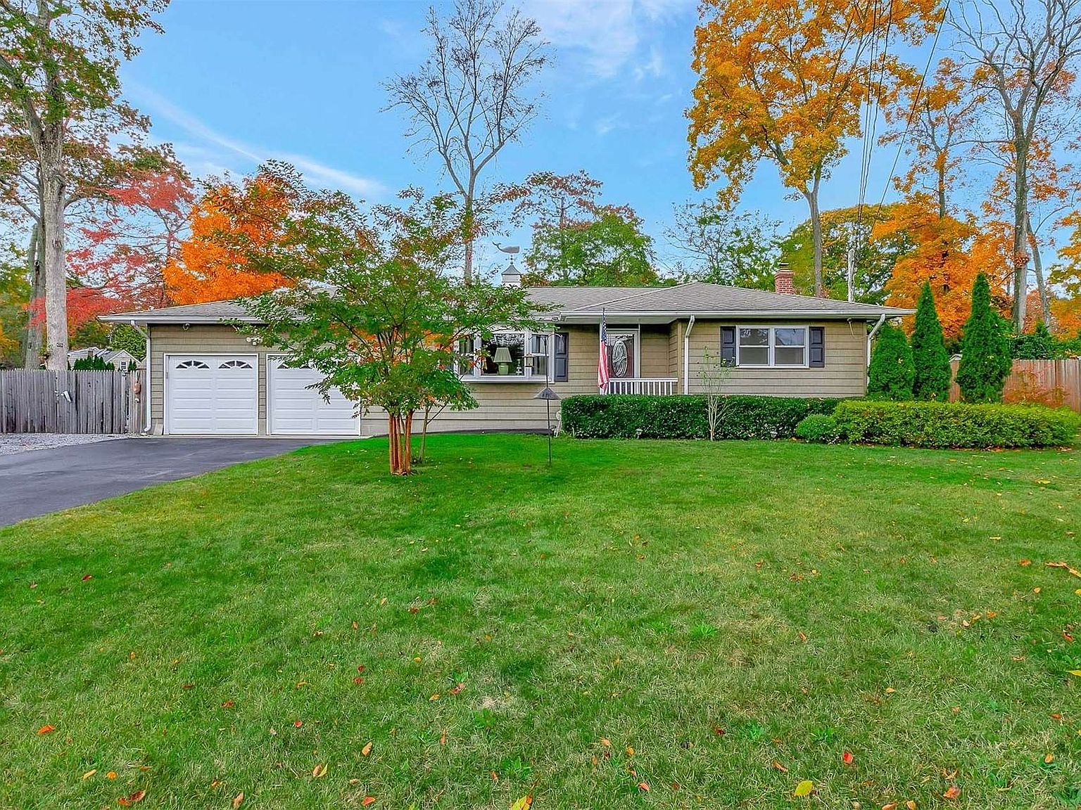 89 Woodlawn Avenue, East Moriches, NY 11940 Zillow