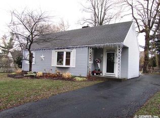 289 Valley Rd, Rochester, NY 14618