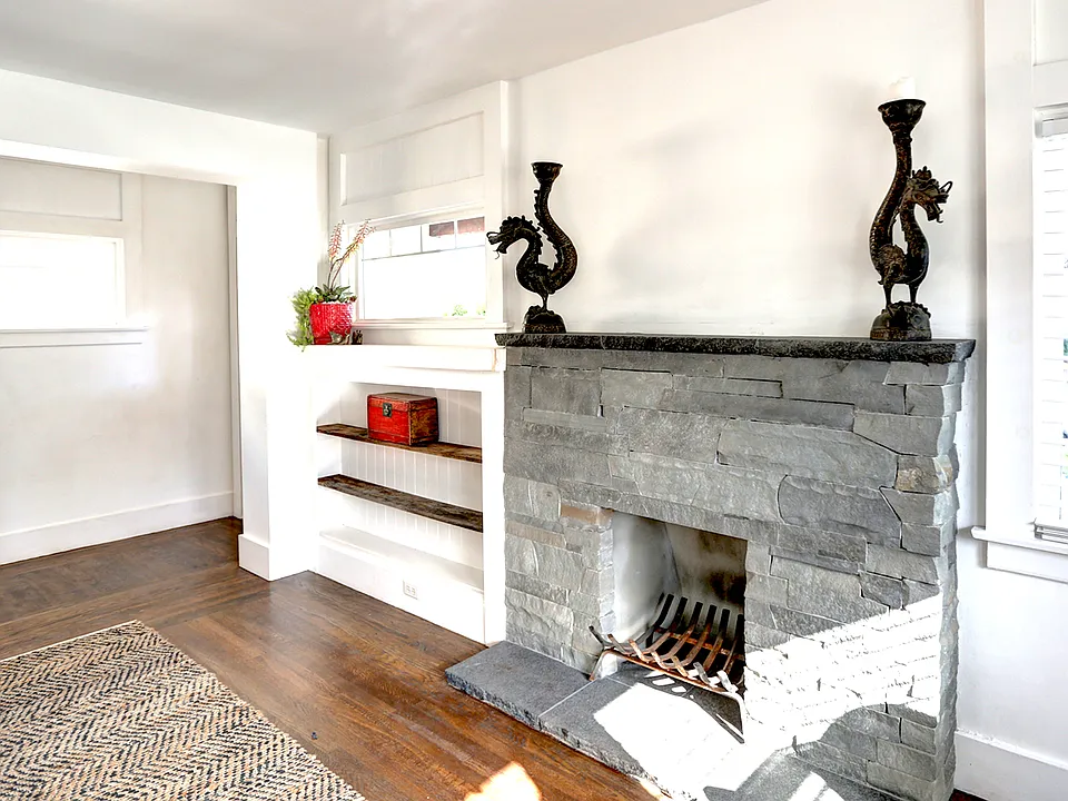Living room with fireplace